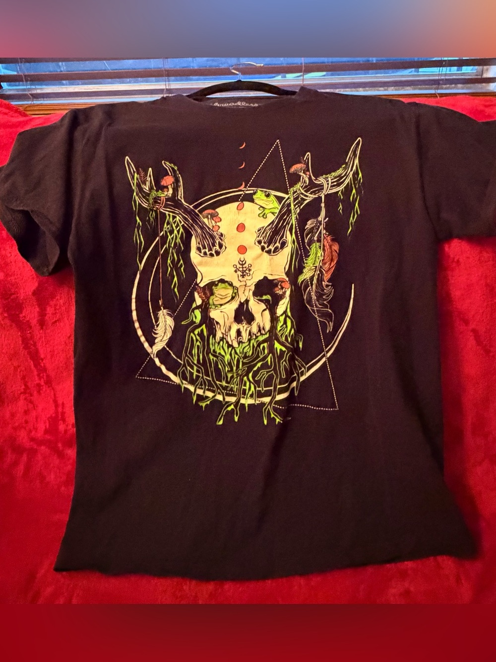 Threadless Black Tee with Neon Green & Cream Skull Graphic
